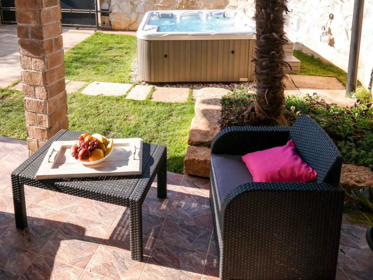 Holiday Home Villa Aurora By Interhome Loborika Luaran gambar