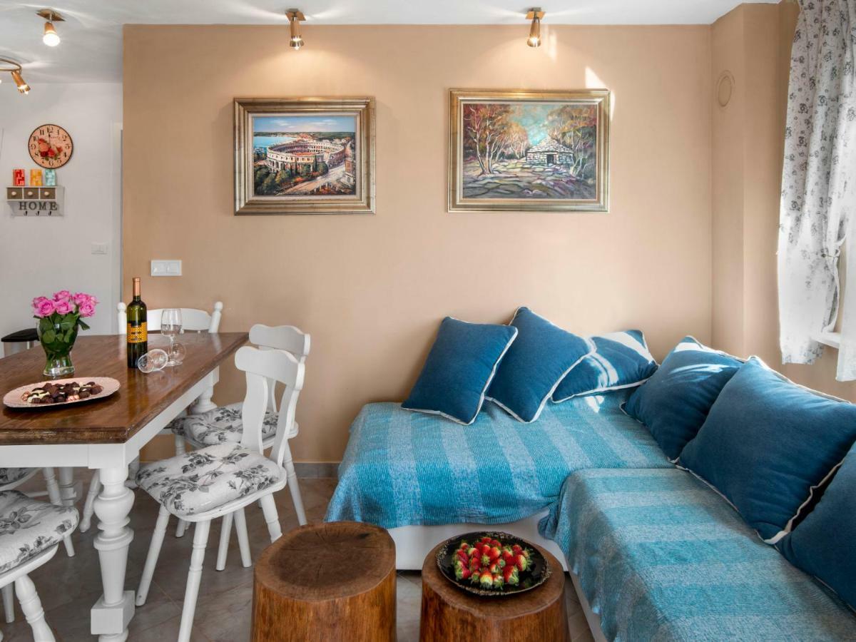 Holiday Home Villa Aurora By Interhome Loborika Luaran gambar