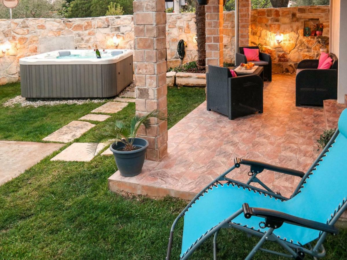 Holiday Home Villa Aurora By Interhome Loborika Luaran gambar
